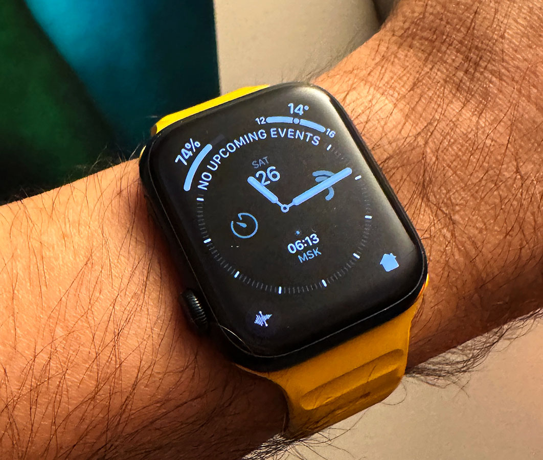 Dimka's Apple Watch with complications